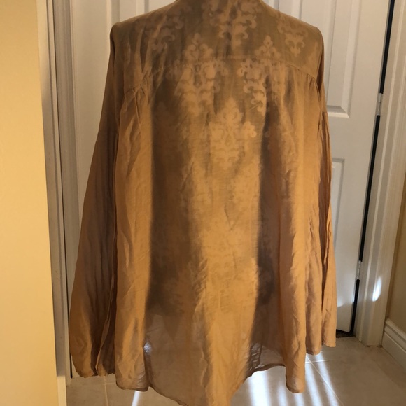 Baci delicate & lightweight button down thin silky cotton long sleeved blouse - Picture 4 of 10